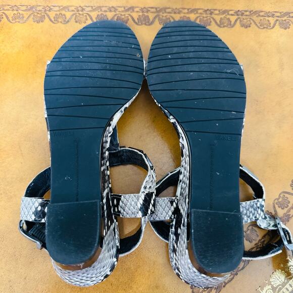 VANELI Womens Leather Snakeskin Pewter Links Strappy Sandals Size 4 to 5 - Picture 7 of 7